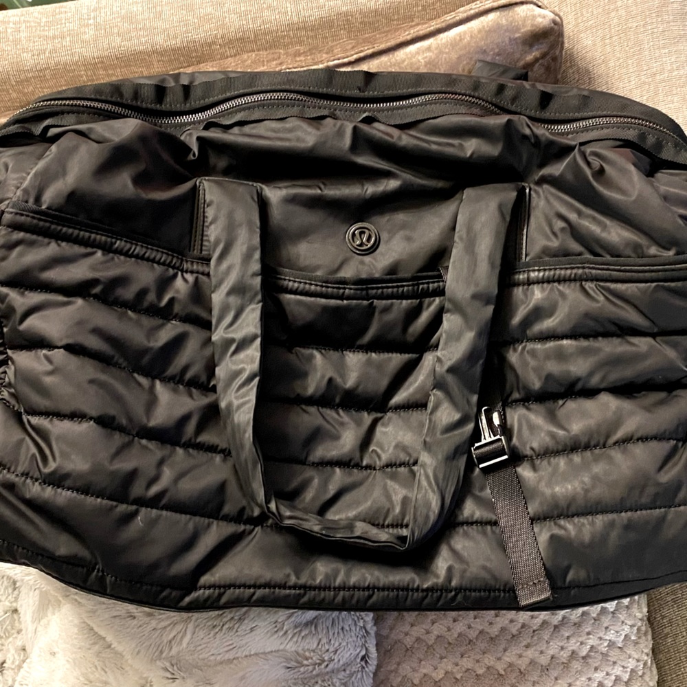 Lululemon Get Lost Duffle Bag
